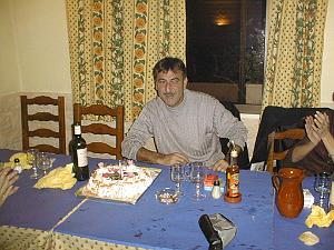 AA 014 ANNIVERSAIRE 2002 BERNARD 50 ANS REPREND SON SOUFFLE